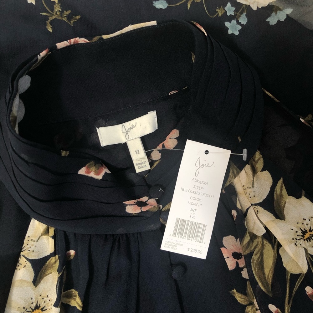 Joie Abbigayl Floral Silk Blouse Navy Top Sz 12 - Picture 5 of 7